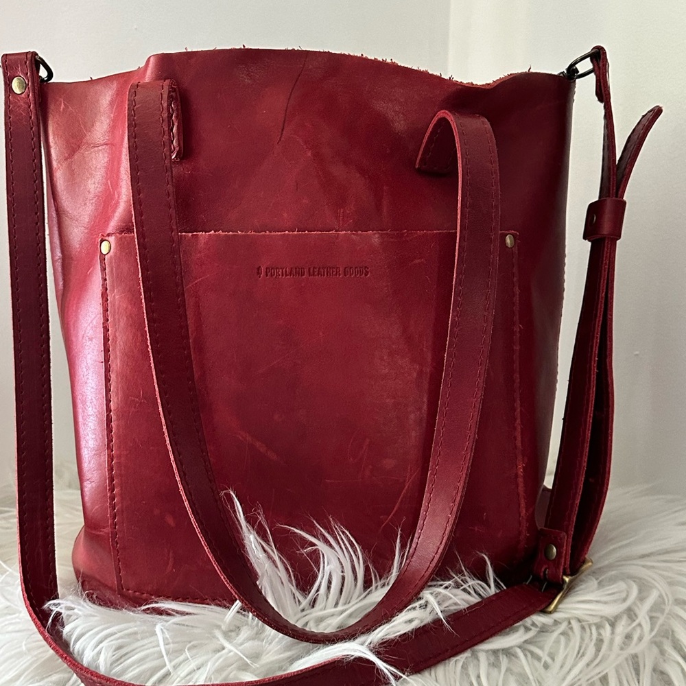 PLC rocker red medium tote gorgeous Red peacock color - maybe 4 years old?